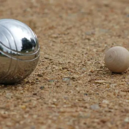 Superbe Coin Nuit Piscine Et Tennis Lägenhet Antibes