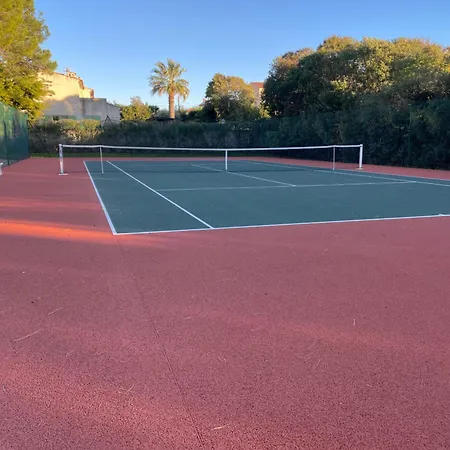 Superbe Coin Nuit Piscine Et Tennis Lejlighed Antibes